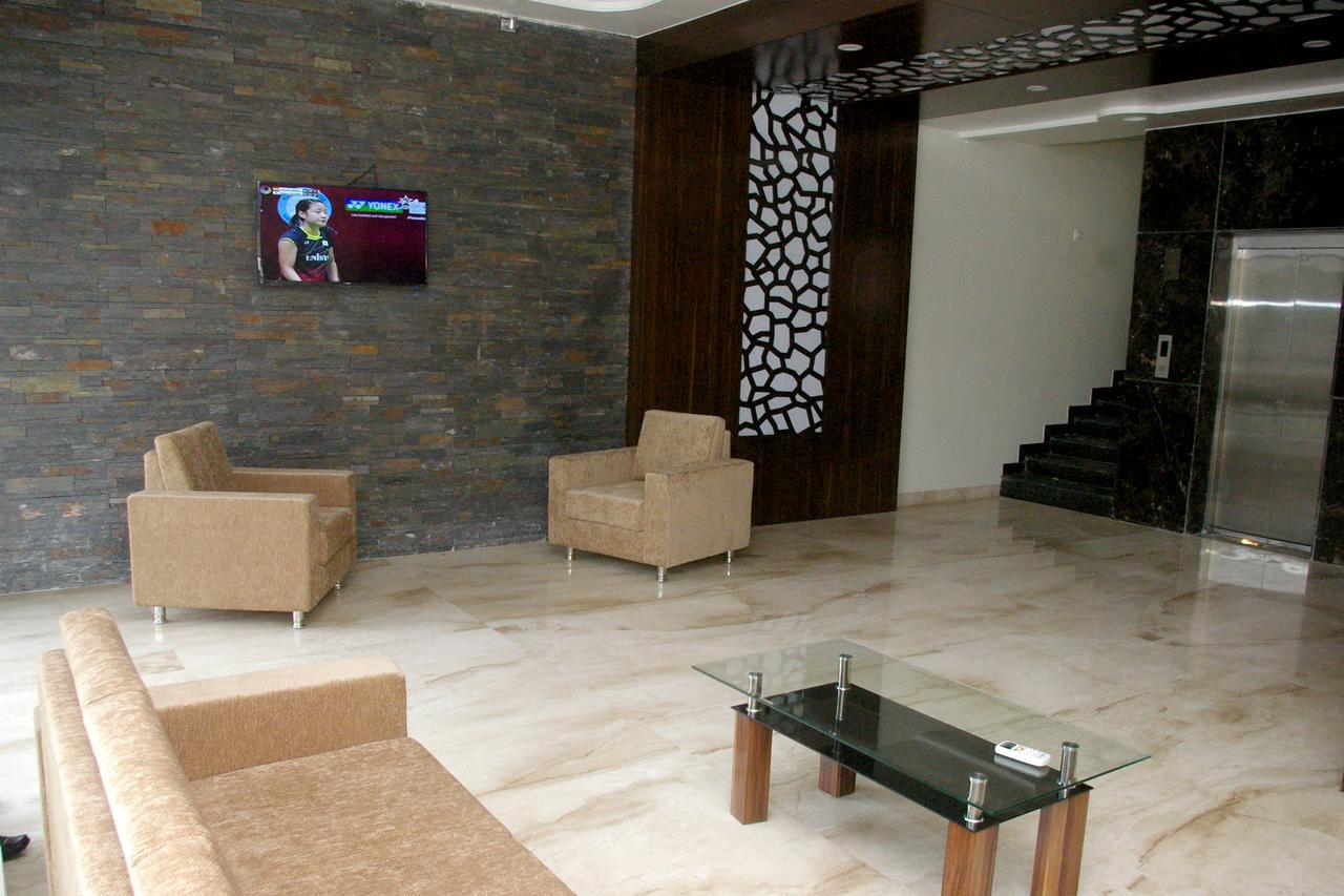 Hotel Gulmohar Pride Ahmednagar Exterior photo